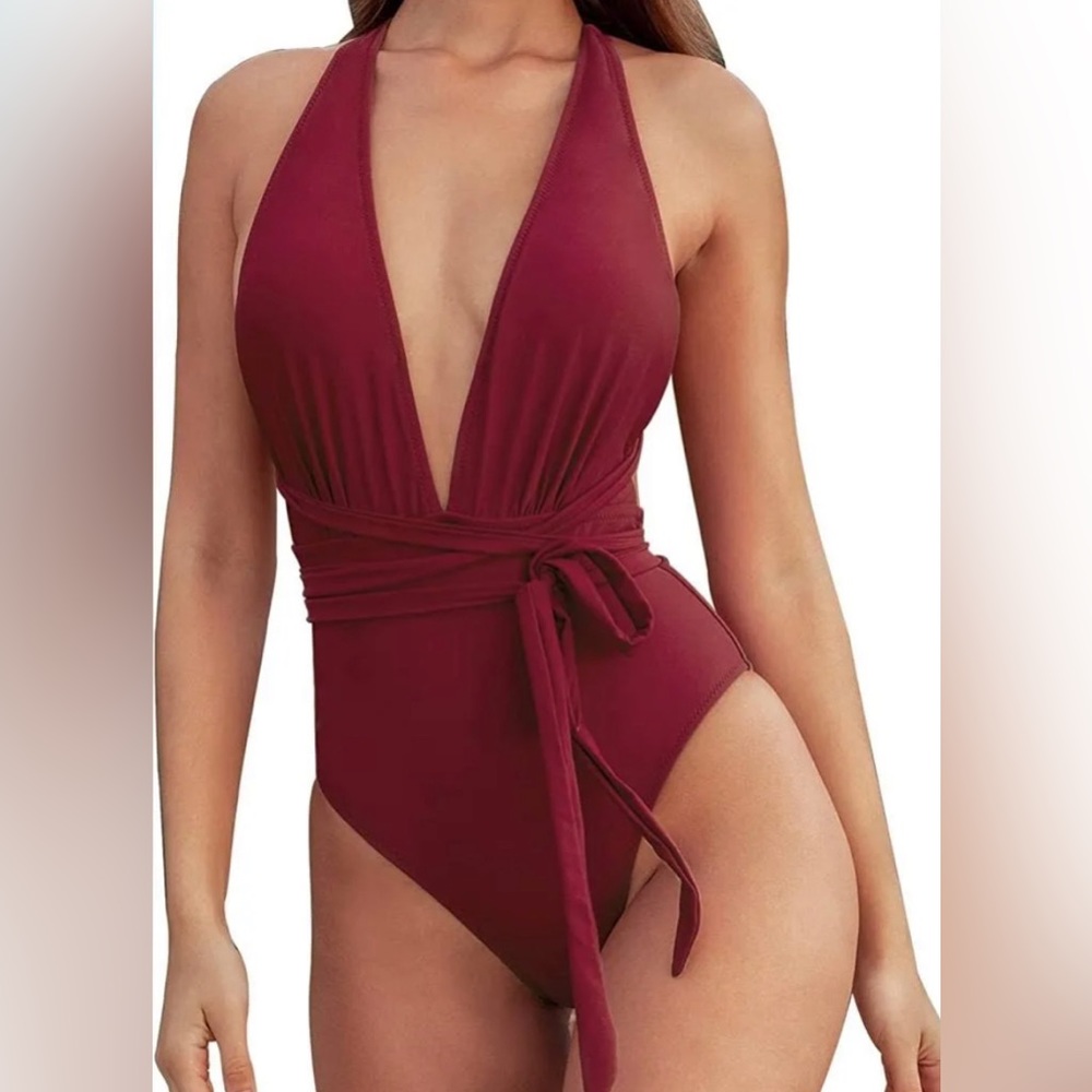 Cupshe Women's Deep V-Neck One-Piece Swimsuit, Red, S